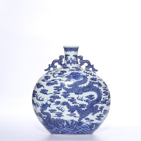 Chinese Qing Dynasty Qianlong period blue and white dragon pattern moon vase