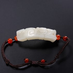 Chinese Western Zhou Dynasty white jade bracelet