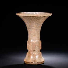 Beige glazed flower vase, Song Dynasty, China