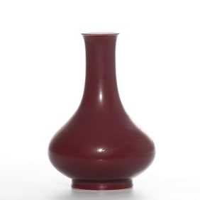 Chinese Qing Dynasty red glaze long-necked vase