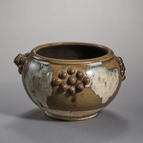 Chinese Tang Dynasty Lushan flower-glazed drum-nail jar