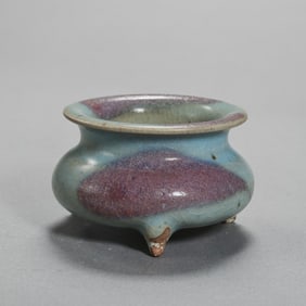 China Northern Song Dynasty Jun kiln sky blue glaze hanging red tripod censer