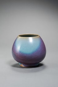 Chinese Northern Song Dynasty Jun kiln sky blue glaze hanging red chicken heart jar