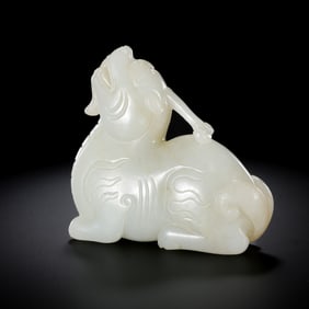 Chinese Qing Dynasty Hetian white jade auspicious beast