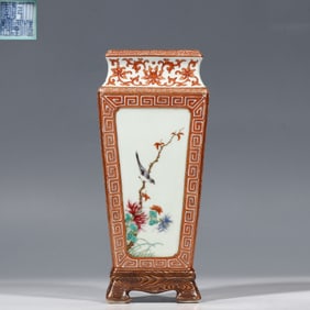 Square vase with flower and bird patterns, Qianlong period, Qing Dynasty, China
