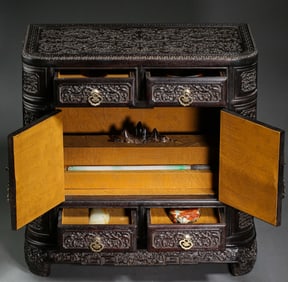 Chinese Qing Dynasty Treasure Box