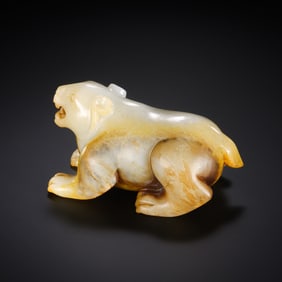 Chinese Han Dynasty Jade Bear