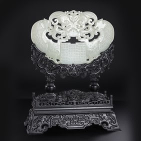 Chinese Qing Dynasty Hetian white jade bi screen