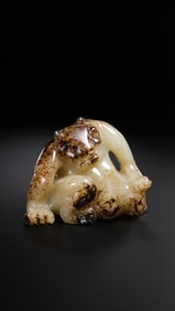 Chinese Han Dynasty Jade Bear