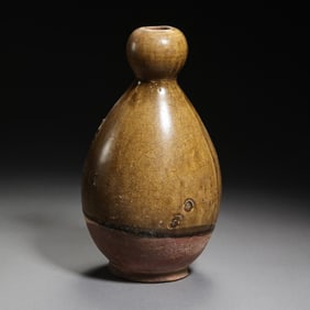 Yellow-glazed gourd bottle from Gongxian kiln, Tang Dynasty, China