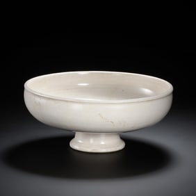 Chinese Tang Dynasty Gongxian kiln white porcelain high-footed bean curd