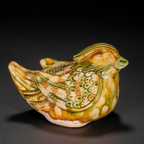 Chinese Tang Dynasty tri-colored bird-shaped water pot