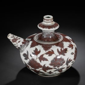 Chinese Ming Dynasty underglaze red pot