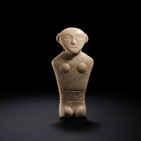 Chicken bone and white jade figurine of Hongshan culture, Neolithic period, China