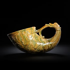 Chinese Tang Dynasty tri-colored dragon-handled jue cup