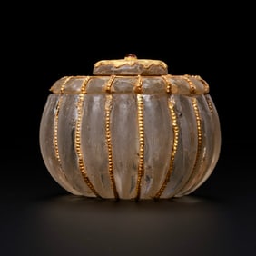 Chinese Tang Dynasty pure gold crystal lidded jar