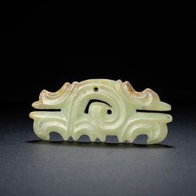 Hook-cloud jade pendant of Hongshan culture during the Hongshan period of China