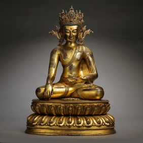 Chinese Qing Dynasty gilt bronze statue of a seated Buddha