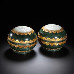 A pair of Chinese Qing Dynasty Hetian Jasper-inlaid Hetian White Jade boxes with gold dragon