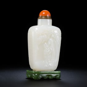 Chinese Qing Dynasty Hetian white jade snuff bottle