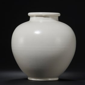 A white porcelain jar with the character "Ying" from the Xing kiln, Tang Dynasty, China