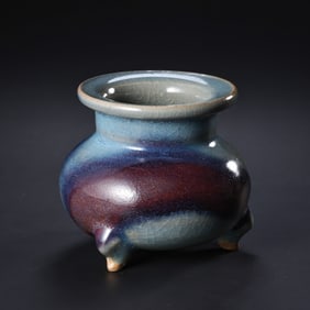Chinese Northern Song Dynasty Jun kiln sky blue glaze red tripod censer