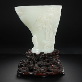 Chinese Qing Dynasty Hetian white jade exquisitely carved cup