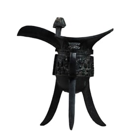 Bronze Jue Cup from the Shang and Zhou Dynasties in China