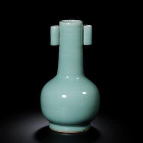 A celadon-glazed vase with tubular handles from the Longquan kiln of the Southern Song Dynasty,