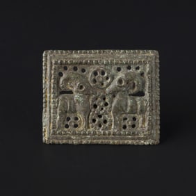 Ancient Chinese Nomadic Mongolian Ordos Decorated Cloth Ornament Bronze Belt Buckle [6 x 4.8cm, 52g]