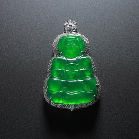 Chinese Qing Dynasty Jewelry and Jadeite Buddhist Statues