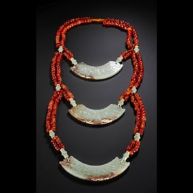 Red agate pendant from the Western Zhou Dynasty in China