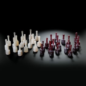 A set of Liao Dynasty agate checkers