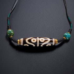 Pure Dzi Bead Necklace from the Tang Dynasty of China