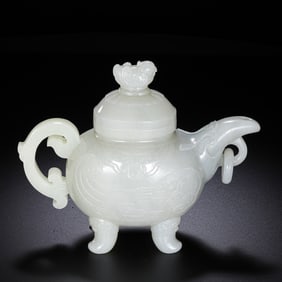 Chinese Qing Dynasty Hetian white jade ring-handled ewer