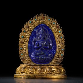 Gilded seated Buddha statue inlaid with gemstones and lapis lazuli from the Qing Dynasty of China