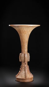 Jade Flower Vase from the Warring States and Han Dynasties in China