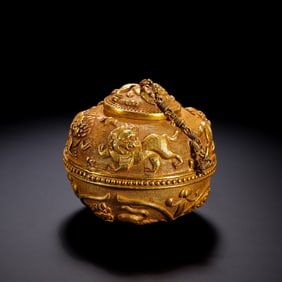 Pure gold covered jar from the Han Dynasty in China