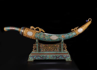 Cloisonné enamel knife inlaid with Hetian jade from the Qing Dynasty in China