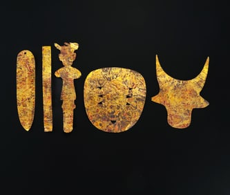 A set of pure gold ornaments from the Han Dynasty of China