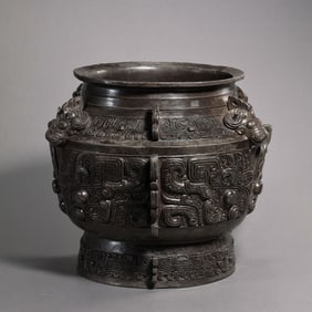Bronze artifacts from the Shang and Zhou dynasties in China