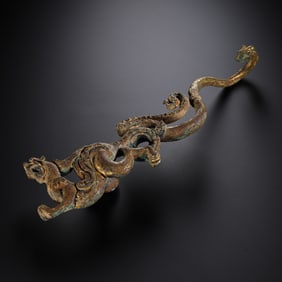 Gilded bronze belt hook from the Warring States and Han Dynasties in China