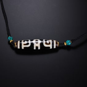 Pure Dzi Bead Necklace from the Tang Dynasty of China