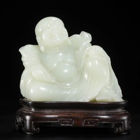 Chinese Qing Dynasty Hetian white jade seated Buddha statue