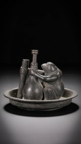 Chinese Han Dynasty black pottery toad holder