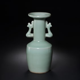 Southern Song Dynasty Longquan celadon double-eared vase