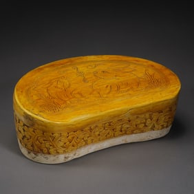 Yellow-glazed rabbit-patterned pillow from Cizhou ware, Northern Song Dynasty, China