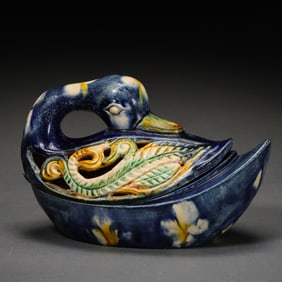 Chinese Tang Dynasty Tricolor Glazed Mandarin Duck Incense Box