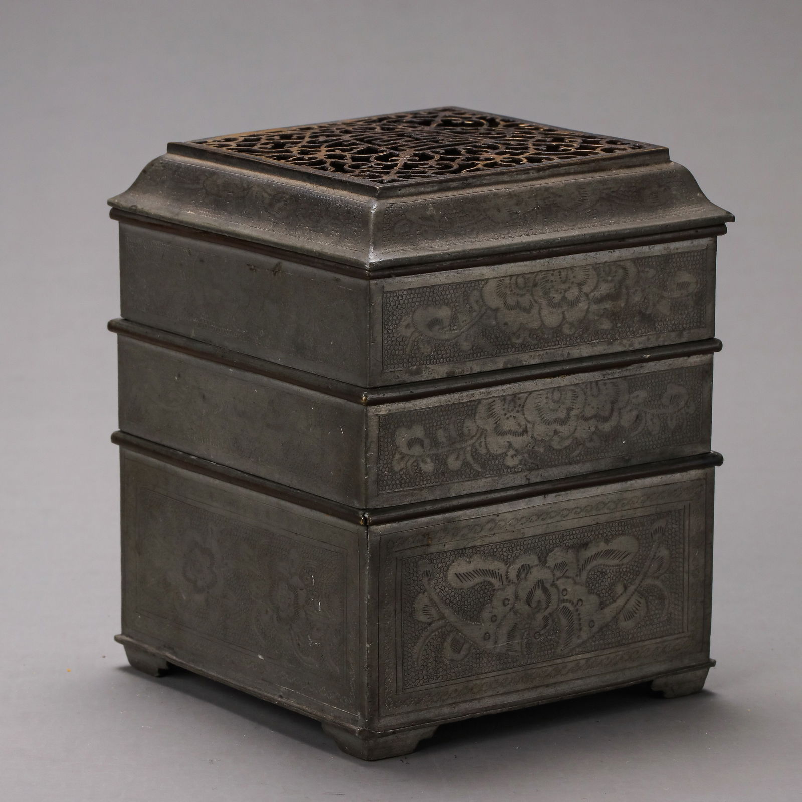 A square incense burner with a pure tin lid from the Qing Dynasty of China (1 of 11)