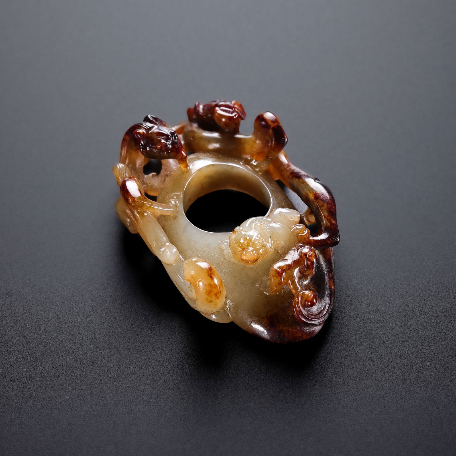 Chinese Han Dynasty Jade Chicken Heart Pendant (1 of 11)